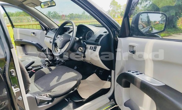 ซื้อ รถมือสอง Mitsubishi Triton สีดำ รถยนต์ ใน %{เมือง} ใน กรุงเทพมหานคร ซื้อ รถมือสอง Mitsubishi Triton สีดำ รถยนต์ ใน %{เมือง} ใน กรุงเทพมหานคร