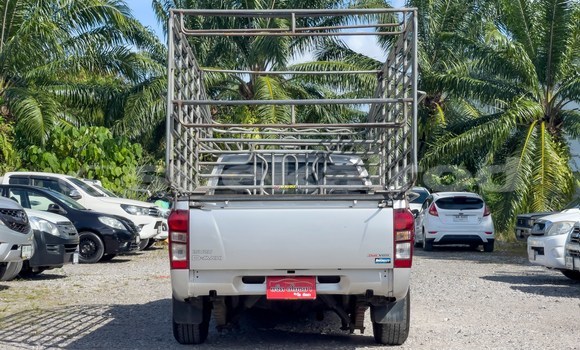 Buy Used Isuzu D–MAX Silver Car in Bangkok in Bangkok Buy Used Isuzu D–MAX Silver Car in Bangkok in Bangkok