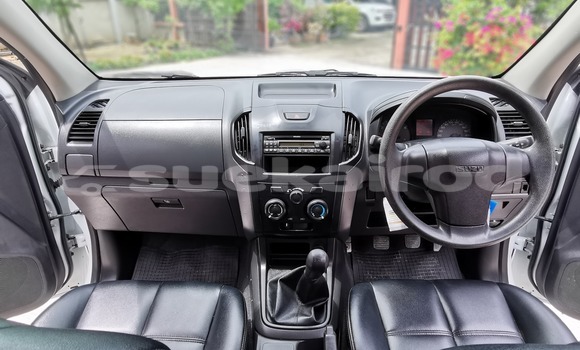 Buy Used Isuzu D-Max White Car in Bangkok in Bangkok Buy Used Isuzu D-Max White Car in Bangkok in Bangkok