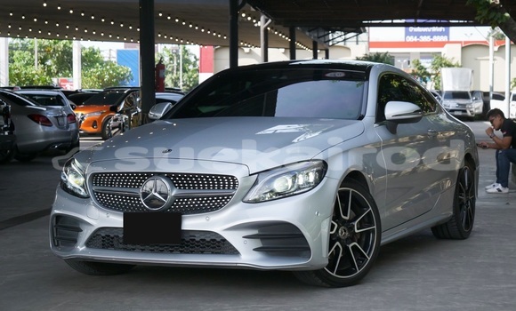 ซื้อ รถมือสอง Mercedes‒Benz C–Class อื่น ๆ รถยนต์ ใน %{เมือง} ใน กรุงเทพมหานคร