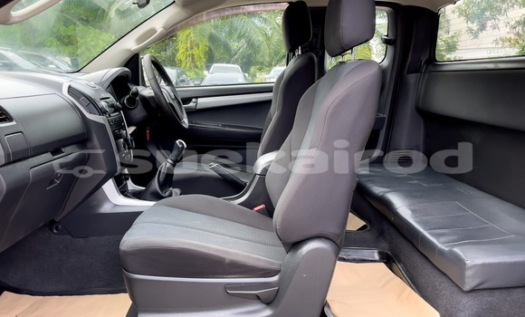 ซื้อ รถมือสอง Isuzu D–MAX สีดำ รถยนต์ ใน %{เมือง} ใน กรุงเทพมหานคร ซื้อ รถมือสอง Isuzu D–MAX สีดำ รถยนต์ ใน %{เมือง} ใน กรุงเทพมหานคร