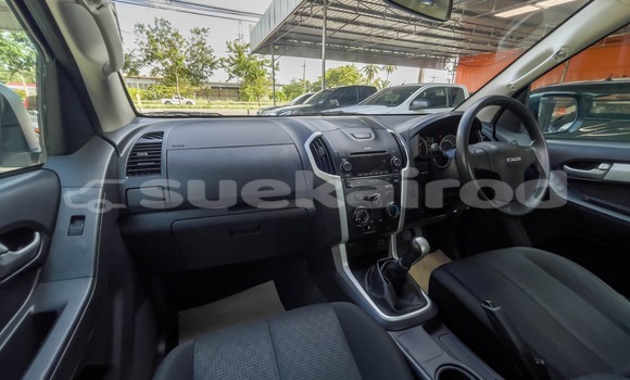 ซื้อ รถมือสอง Isuzu D-max Hi-Lander 2 dr ขาว รถยนต์ ใน %{เมือง} ใน กรุงเทพมหานคร ซื้อ รถมือสอง Isuzu D-max Hi-Lander 2 dr ขาว รถยนต์ ใน %{เมือง} ใน กรุงเทพมหานคร