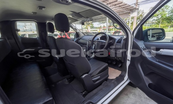 ซื้อ รถมือสอง Isuzu D-max Hi-Lander 2 dr ขาว รถยนต์ ใน %{เมือง} ใน กรุงเทพมหานคร ซื้อ รถมือสอง Isuzu D-max Hi-Lander 2 dr ขาว รถยนต์ ใน %{เมือง} ใน กรุงเทพมหานคร