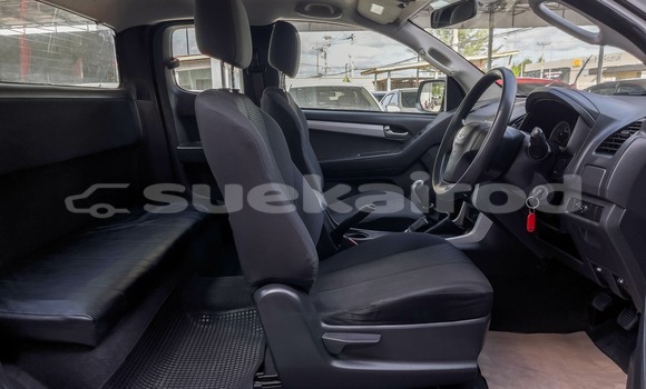 ซื้อ รถมือสอง Isuzu D-max Hi-Lander 2 dr ขาว รถยนต์ ใน %{เมือง} ใน กรุงเทพมหานคร ซื้อ รถมือสอง Isuzu D-max Hi-Lander 2 dr ขาว รถยนต์ ใน %{เมือง} ใน กรุงเทพมหานคร