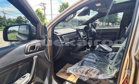 ซื้อ รถมือสอง Ford Everest สีน้ำตาล รถยนต์ ใน %{เมือง} ใน กรุงเทพมหานคร ซื้อ รถมือสอง Ford Everest สีน้ำตาล รถยนต์ ใน %{เมือง} ใน กรุงเทพมหานคร