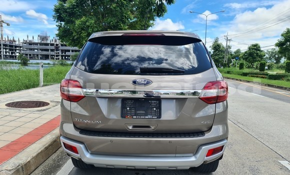 ซื้อ รถมือสอง Ford Everest สีน้ำตาล รถยนต์ ใน %{เมือง} ใน กรุงเทพมหานคร ซื้อ รถมือสอง Ford Everest สีน้ำตาล รถยนต์ ใน %{เมือง} ใน กรุงเทพมหานคร