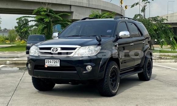 Buy Used Toyota Fortuner Black Car in Bangkok in Bangkok