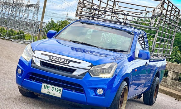 Buy Used Isuzu D-Max Blue Car in Samut Sakhon in Samut Sakhon