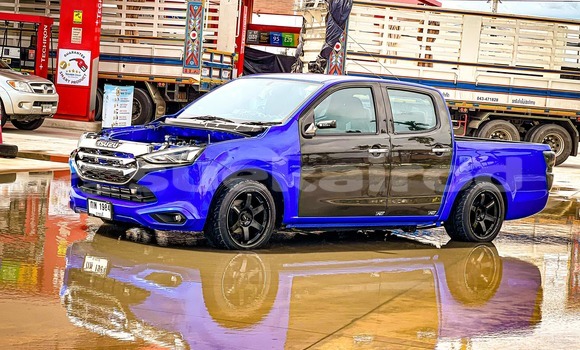 Buy Used Isuzu D-Max Blue Car in Samut Sakhon in Samut Sakhon