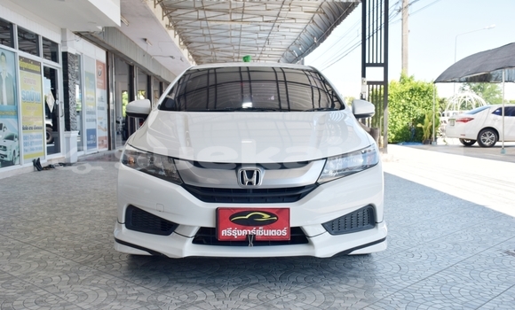 Buy Used Honda City White Car in Yasothon in Yasothon Buy Used Honda City White Car in Yasothon in Yasothon
