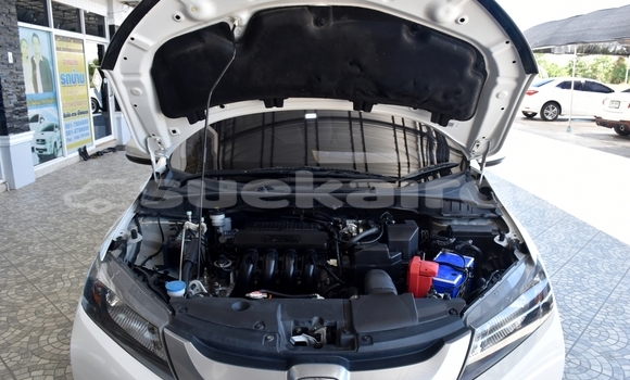 Buy Used Honda City White Car in Yasothon in Yasothon Buy Used Honda City White Car in Yasothon in Yasothon