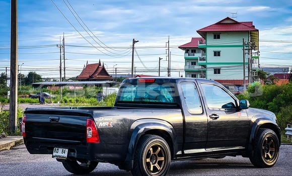 Buy Used Isuzu D-Max Black Car in Samut Sakhon in Samut Sakhon Buy Used Isuzu D-Max Black Car in Samut Sakhon in Samut Sakhon