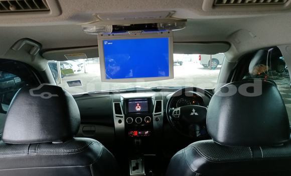 Buy Used Mitsubishi Pajero Sport White Car in Yasothon in Yasothon Buy Used Mitsubishi Pajero Sport White Car in Yasothon in Yasothon