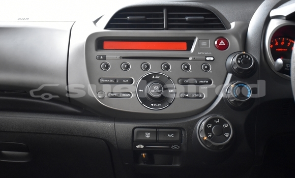 Buy Used Honda Jazz White Car in Yasothon in Yasothon Buy Used Honda Jazz White Car in Yasothon in Yasothon