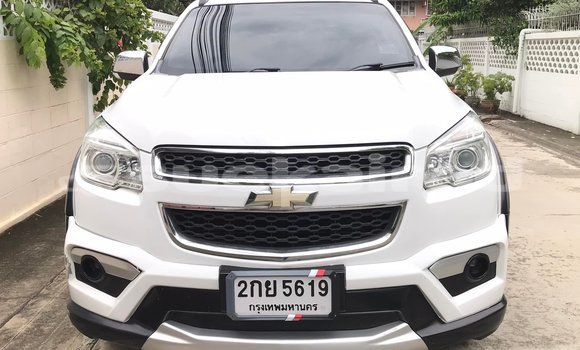 Buy Used Chevrolet TrailBlazer White Car in Bangkok in Bangkok