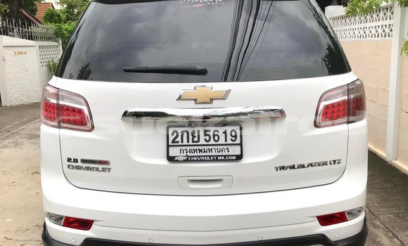 ซื้อ รถมือสอง Chevrolet TrailBlazer ขาว รถยนต์ ใน %{เมือง} ใน กรุงเทพมหานคร ซื้อ รถมือสอง Chevrolet TrailBlazer ขาว รถยนต์ ใน %{เมือง} ใน กรุงเทพมหานคร