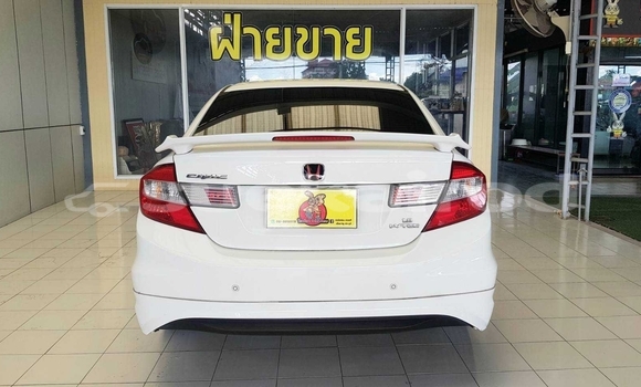 ซื้อ รถมือสอง Honda Civic ขาว รถยนต์ ใน %{เมือง} ใน กรุงเทพมหานคร ซื้อ รถมือสอง Honda Civic ขาว รถยนต์ ใน %{เมือง} ใน กรุงเทพมหานคร