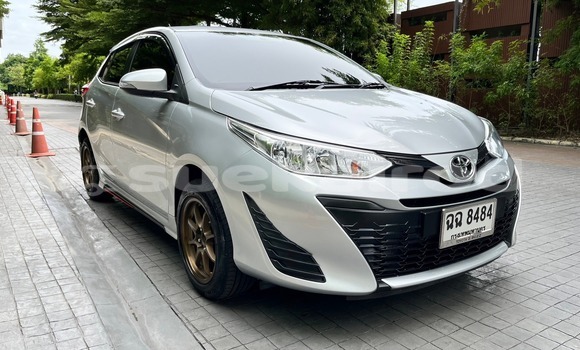 ซื้อ รถมือสอง Toyota Yaris เงิน รถยนต์ ใน %{เมือง} ใน กรุงเทพมหานคร ซื้อ รถมือสอง Toyota Yaris เงิน รถยนต์ ใน %{เมือง} ใน กรุงเทพมหานคร