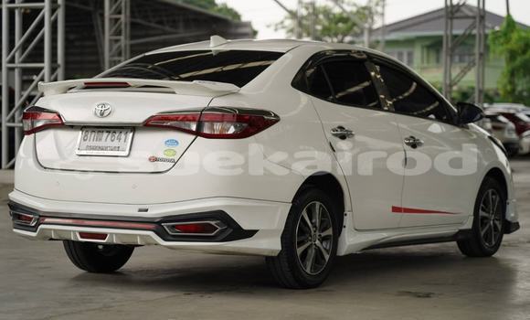 Buy Used Toyota Yaris Ativ White Car in Bangkok in Bangkok Buy Used Toyota Yaris Ativ White Car in Bangkok in Bangkok