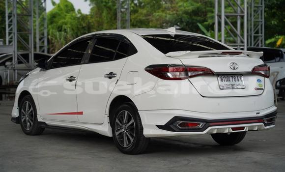 Buy Used Toyota Yaris Ativ White Car in Bangkok in Bangkok Buy Used Toyota Yaris Ativ White Car in Bangkok in Bangkok