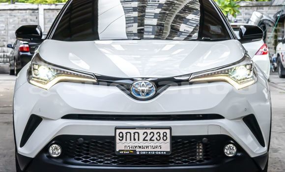 ซื้อ รถมือสอง Toyota C-HR ขาว รถยนต์ ใน %{เมือง} ใน กรุงเทพมหานคร ซื้อ รถมือสอง Toyota C-HR ขาว รถยนต์ ใน %{เมือง} ใน กรุงเทพมหานคร