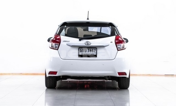 ซื้อ รถมือสอง Toyota Yaris ขาว รถยนต์ ใน %{เมือง} ใน กรุงเทพมหานคร ซื้อ รถมือสอง Toyota Yaris ขาว รถยนต์ ใน %{เมือง} ใน กรุงเทพมหานคร