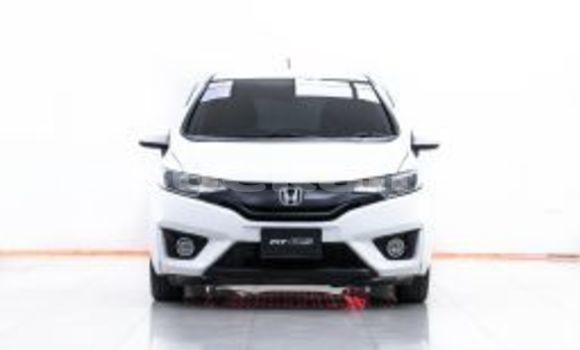 Buy Used Honda Jazz White Car in Bangkok in Bangkok Buy Used Honda Jazz White Car in Bangkok in Bangkok