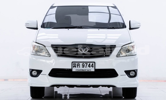 Buy Used Toyota Innova White Car in Bangkok in Bangkok Buy Used Toyota Innova White Car in Bangkok in Bangkok