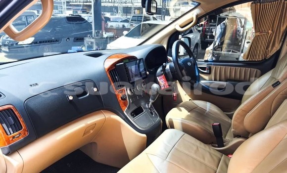 ซื้อ รถมือสอง Hyundai H1 สีน้ำตาล รถยนต์ ใน %{เมือง} ใน กรุงเทพมหานคร ซื้อ รถมือสอง Hyundai H1 สีน้ำตาล รถยนต์ ใน %{เมือง} ใน กรุงเทพมหานคร