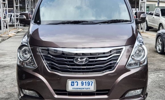 ซื้อ รถมือสอง Hyundai H1 สีน้ำตาล รถยนต์ ใน %{เมือง} ใน กรุงเทพมหานคร ซื้อ รถมือสอง Hyundai H1 สีน้ำตาล รถยนต์ ใน %{เมือง} ใน กรุงเทพมหานคร
