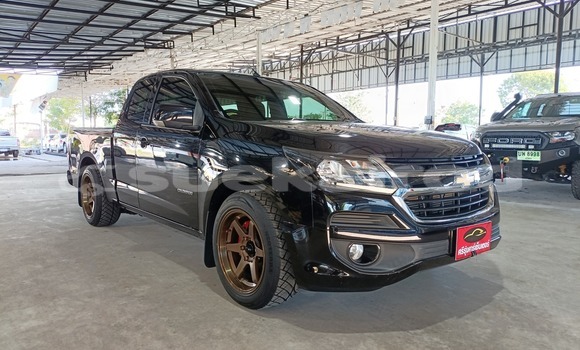 Buy Used Chevrolet Colorado Black Car in Yasothon in Yasothon Buy Used Chevrolet Colorado Black Car in Yasothon in Yasothon