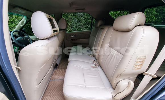 ซื้อ รถมือสอง Toyota Fortuner สีดำ รถยนต์ ใน %{เมือง} ใน กรุงเทพมหานคร ซื้อ รถมือสอง Toyota Fortuner สีดำ รถยนต์ ใน %{เมือง} ใน กรุงเทพมหานคร