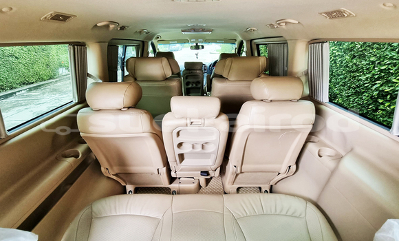 ซื้อ รถมือสอง Hyundai H1 สีดำ รถยนต์ ใน %{เมือง} ใน กรุงเทพมหานคร ซื้อ รถมือสอง Hyundai H1 สีดำ รถยนต์ ใน %{เมือง} ใน กรุงเทพมหานคร