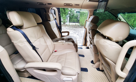 ซื้อ รถมือสอง Hyundai H1 สีดำ รถยนต์ ใน %{เมือง} ใน กรุงเทพมหานคร ซื้อ รถมือสอง Hyundai H1 สีดำ รถยนต์ ใน %{เมือง} ใน กรุงเทพมหานคร