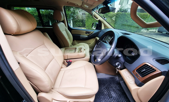 ซื้อ รถมือสอง Hyundai H1 สีดำ รถยนต์ ใน %{เมือง} ใน กรุงเทพมหานคร ซื้อ รถมือสอง Hyundai H1 สีดำ รถยนต์ ใน %{เมือง} ใน กรุงเทพมหานคร