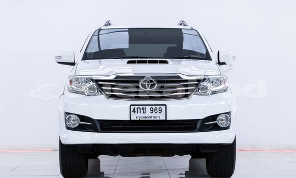 ซื้อ รถมือสอง Toyota Fortuner ขาว รถยนต์ ใน %{เมือง} ใน กรุงเทพมหานคร ซื้อ รถมือสอง Toyota Fortuner ขาว รถยนต์ ใน %{เมือง} ใน กรุงเทพมหานคร