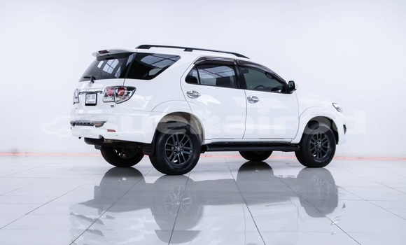 ซื้อ รถมือสอง Toyota Fortuner ขาว รถยนต์ ใน %{เมือง} ใน กรุงเทพมหานคร ซื้อ รถมือสอง Toyota Fortuner ขาว รถยนต์ ใน %{เมือง} ใน กรุงเทพมหานคร