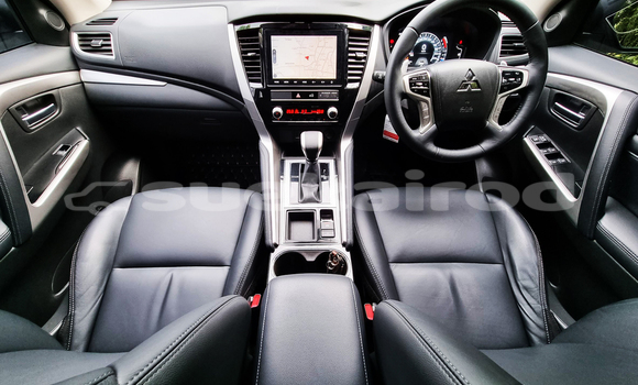 ซื้อ รถมือสอง Mitsubishi Pajero ขาว รถยนต์ ใน %{เมือง} ใน กรุงเทพมหานคร ซื้อ รถมือสอง Mitsubishi Pajero ขาว รถยนต์ ใน %{เมือง} ใน กรุงเทพมหานคร