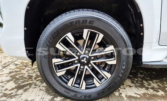 ซื้อ รถมือสอง Mitsubishi Pajero ขาว รถยนต์ ใน %{เมือง} ใน กรุงเทพมหานคร ซื้อ รถมือสอง Mitsubishi Pajero ขาว รถยนต์ ใน %{เมือง} ใน กรุงเทพมหานคร