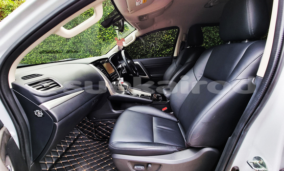 ซื้อ รถมือสอง Mitsubishi Pajero ขาว รถยนต์ ใน %{เมือง} ใน กรุงเทพมหานคร ซื้อ รถมือสอง Mitsubishi Pajero ขาว รถยนต์ ใน %{เมือง} ใน กรุงเทพมหานคร