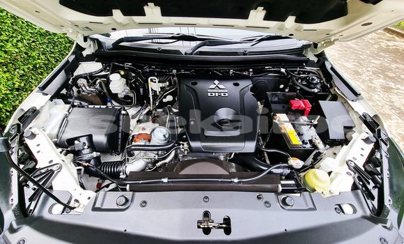 ซื้อ รถมือสอง Mitsubishi Pajero ขาว รถยนต์ ใน %{เมือง} ใน กรุงเทพมหานคร ซื้อ รถมือสอง Mitsubishi Pajero ขาว รถยนต์ ใน %{เมือง} ใน กรุงเทพมหานคร