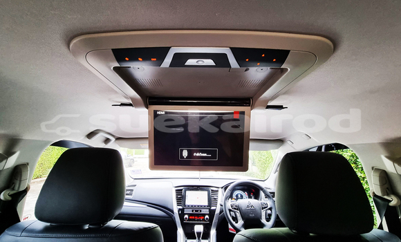 ซื้อ รถมือสอง Mitsubishi Pajero ขาว รถยนต์ ใน %{เมือง} ใน กรุงเทพมหานคร ซื้อ รถมือสอง Mitsubishi Pajero ขาว รถยนต์ ใน %{เมือง} ใน กรุงเทพมหานคร