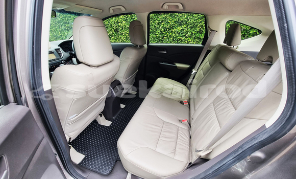 ซื้อ รถมือสอง Honda CR-V สีน้ำตาล รถยนต์ ใน %{เมือง} ใน กรุงเทพมหานคร ซื้อ รถมือสอง Honda CR-V สีน้ำตาล รถยนต์ ใน %{เมือง} ใน กรุงเทพมหานคร