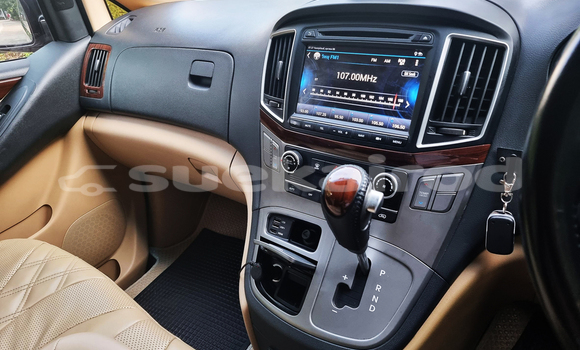 ซื้อ รถมือสอง Hyundai Grand Starex สีดำ รถยนต์ ใน %{เมือง} ใน กรุงเทพมหานคร ซื้อ รถมือสอง Hyundai Grand Starex สีดำ รถยนต์ ใน %{เมือง} ใน กรุงเทพมหานคร