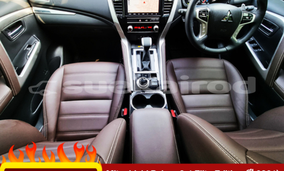 ซื้อ รถมือสอง Mitsubishi Pajero สีดำ รถยนต์ ใน %{เมือง} ใน กรุงเทพมหานคร ซื้อ รถมือสอง Mitsubishi Pajero สีดำ รถยนต์ ใน %{เมือง} ใน กรุงเทพมหานคร