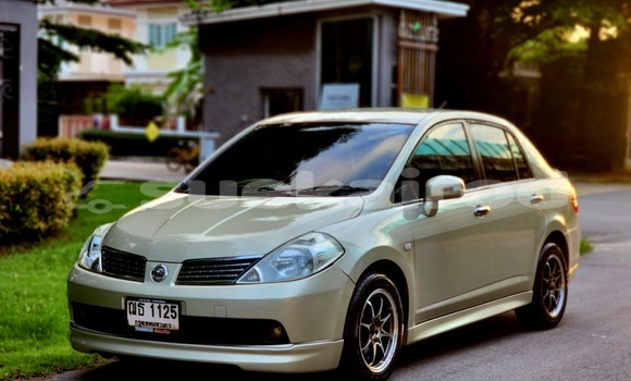 ซื้อ รถมือสอง Nissan Tiida อื่น ๆ รถยนต์ ใน %{เมือง} ใน กรุงเทพมหานคร