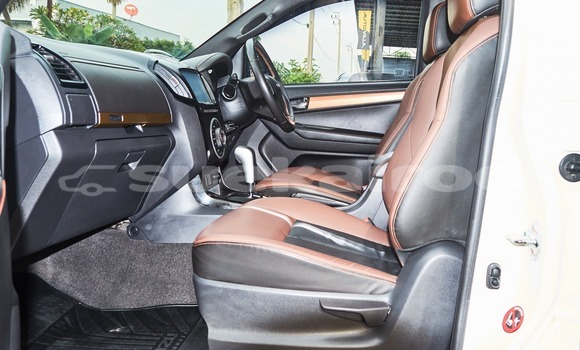 Buy Used Isuzu D-Max White Car in Bangkok in Bangkok Buy Used Isuzu D-Max White Car in Bangkok in Bangkok