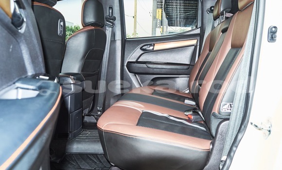 Buy Used Isuzu D-Max White Car in Bangkok in Bangkok Buy Used Isuzu D-Max White Car in Bangkok in Bangkok