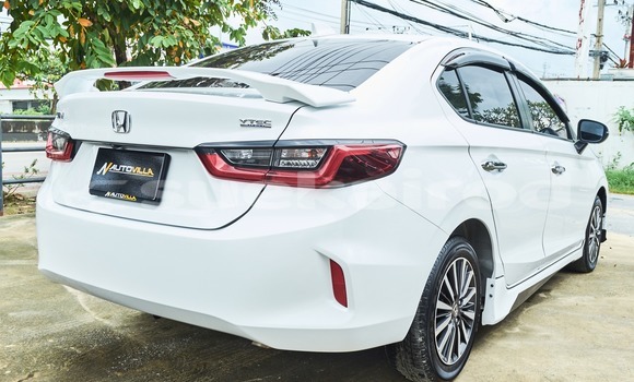 Buy Used Honda City White Car in Bangkok in Bangkok Buy Used Honda City White Car in Bangkok in Bangkok