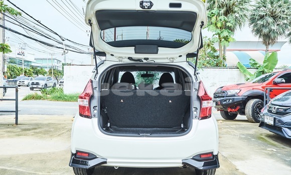 Buy Used Nissan Note White Car in Bangkok in Bangkok Buy Used Nissan Note White Car in Bangkok in Bangkok